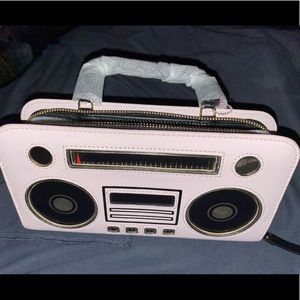 Unique new Kate spade “Boombox Adelina” wallet!